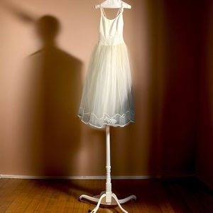 White Wedding Dress Size 4, 010, New